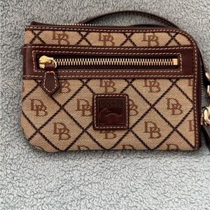 Dooney and Bourke multifunction zip around